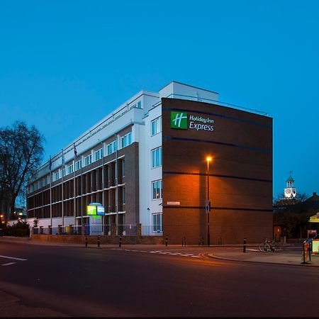 Holiday Inn Express London - Vauxhall Nine Elms, An Ihg Hotel Екстер'єр фото