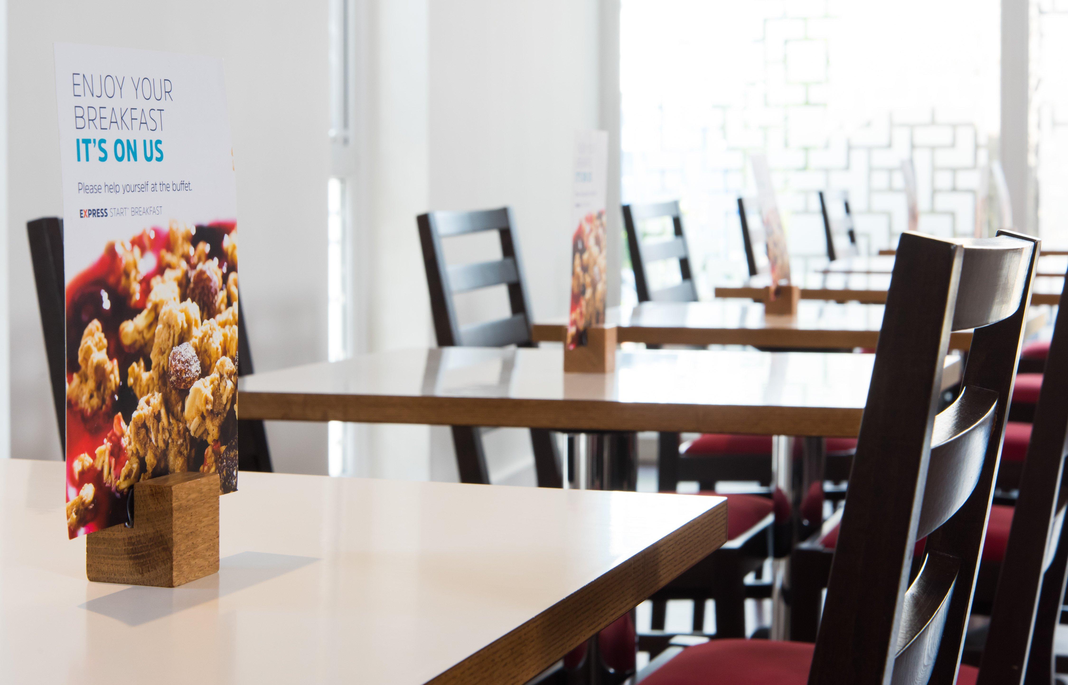 Holiday Inn Express London - Vauxhall Nine Elms, An Ihg Hotel Екстер'єр фото
